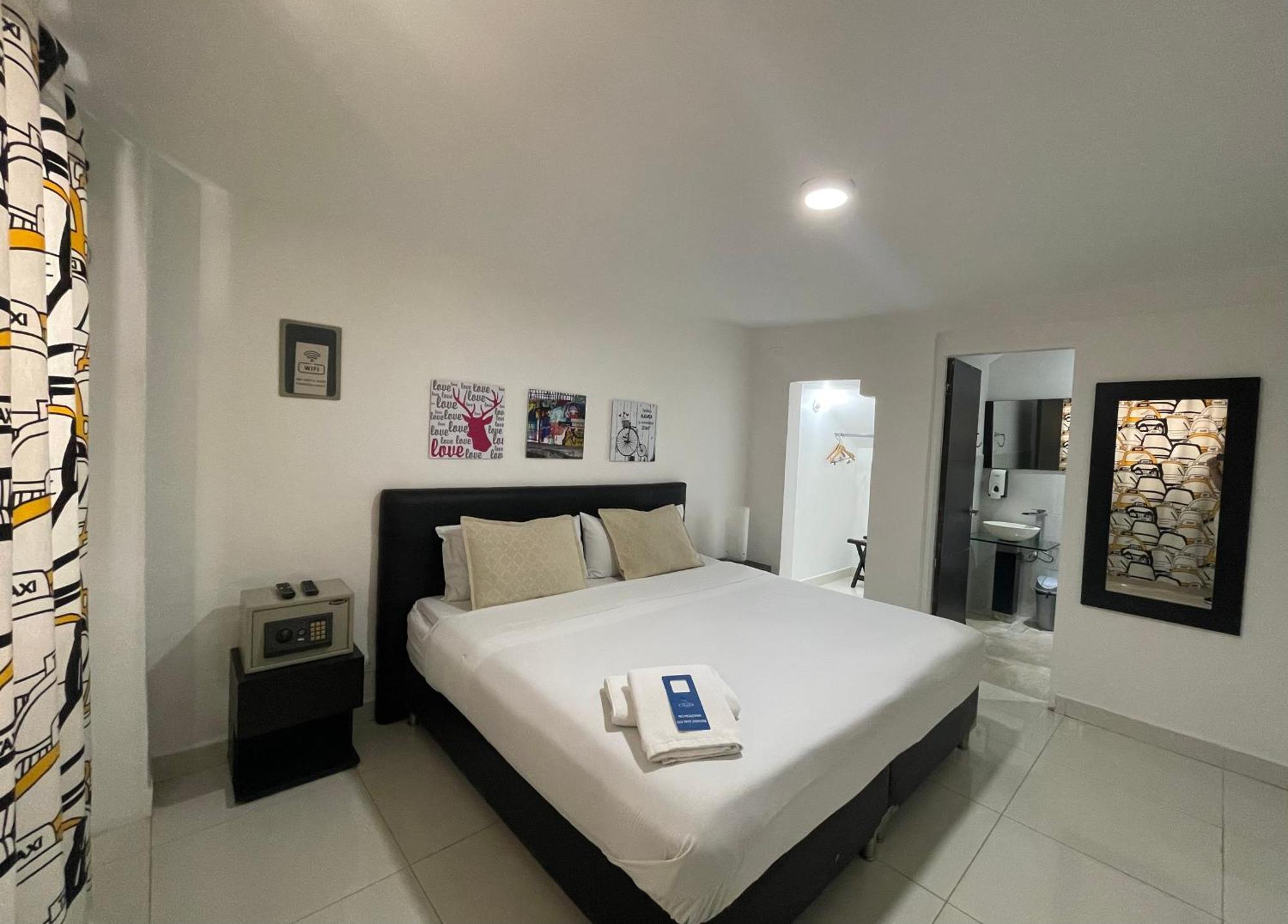 Hostal Lleras Calle 8 메딜린 외부 사진