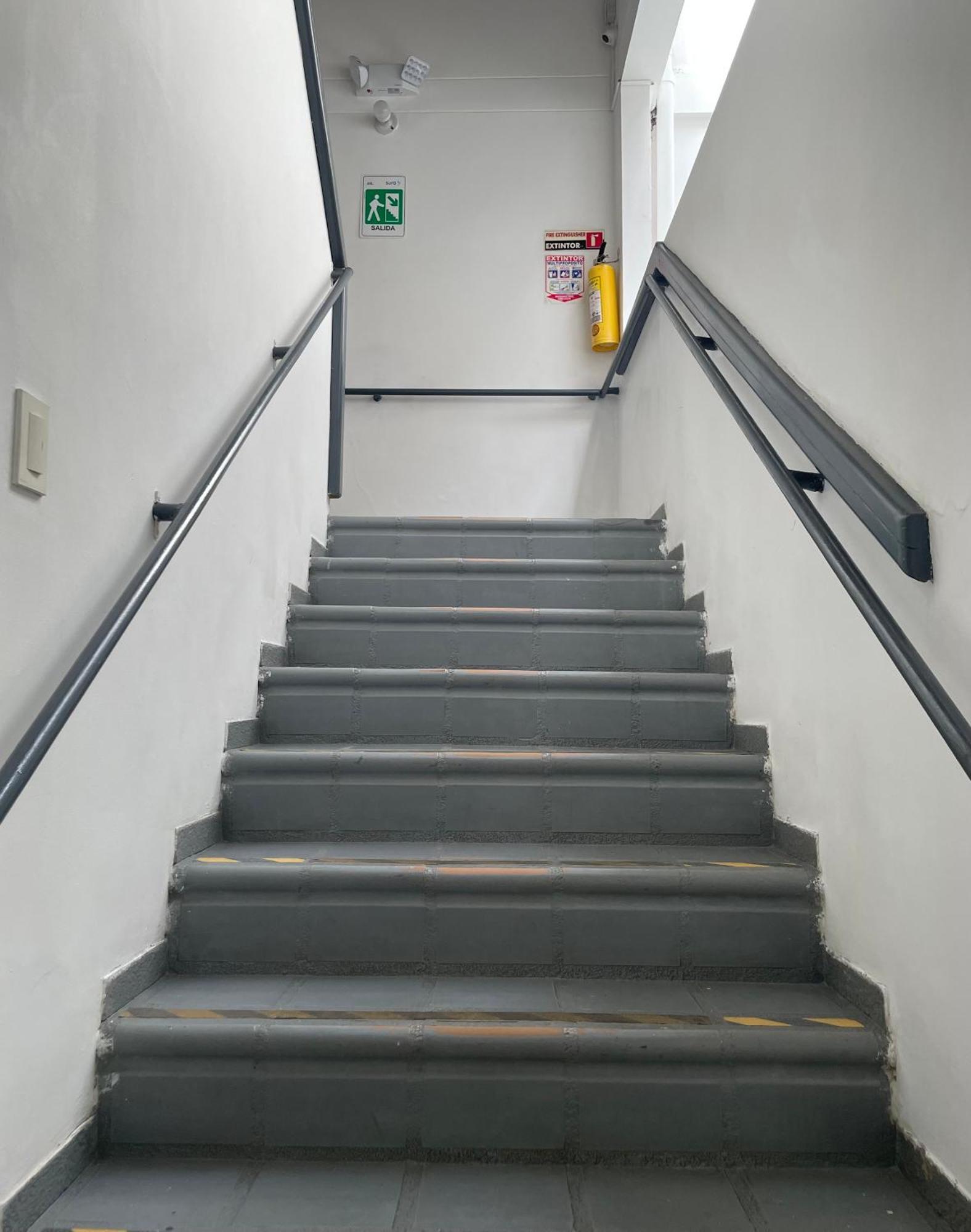 Hostal Lleras Calle 8 메딜린 외부 사진