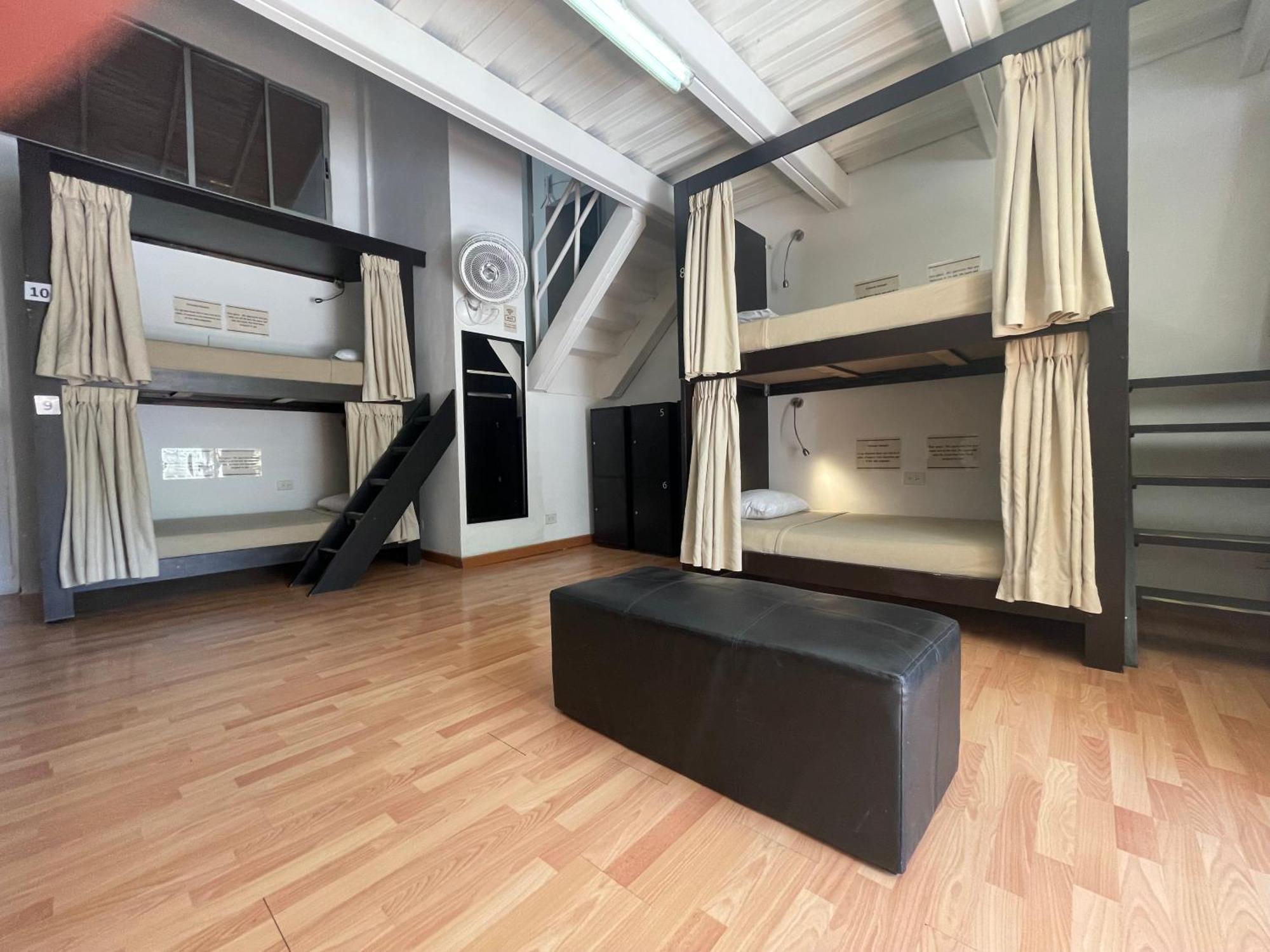 Hostal Lleras Calle 8 메딜린 외부 사진
