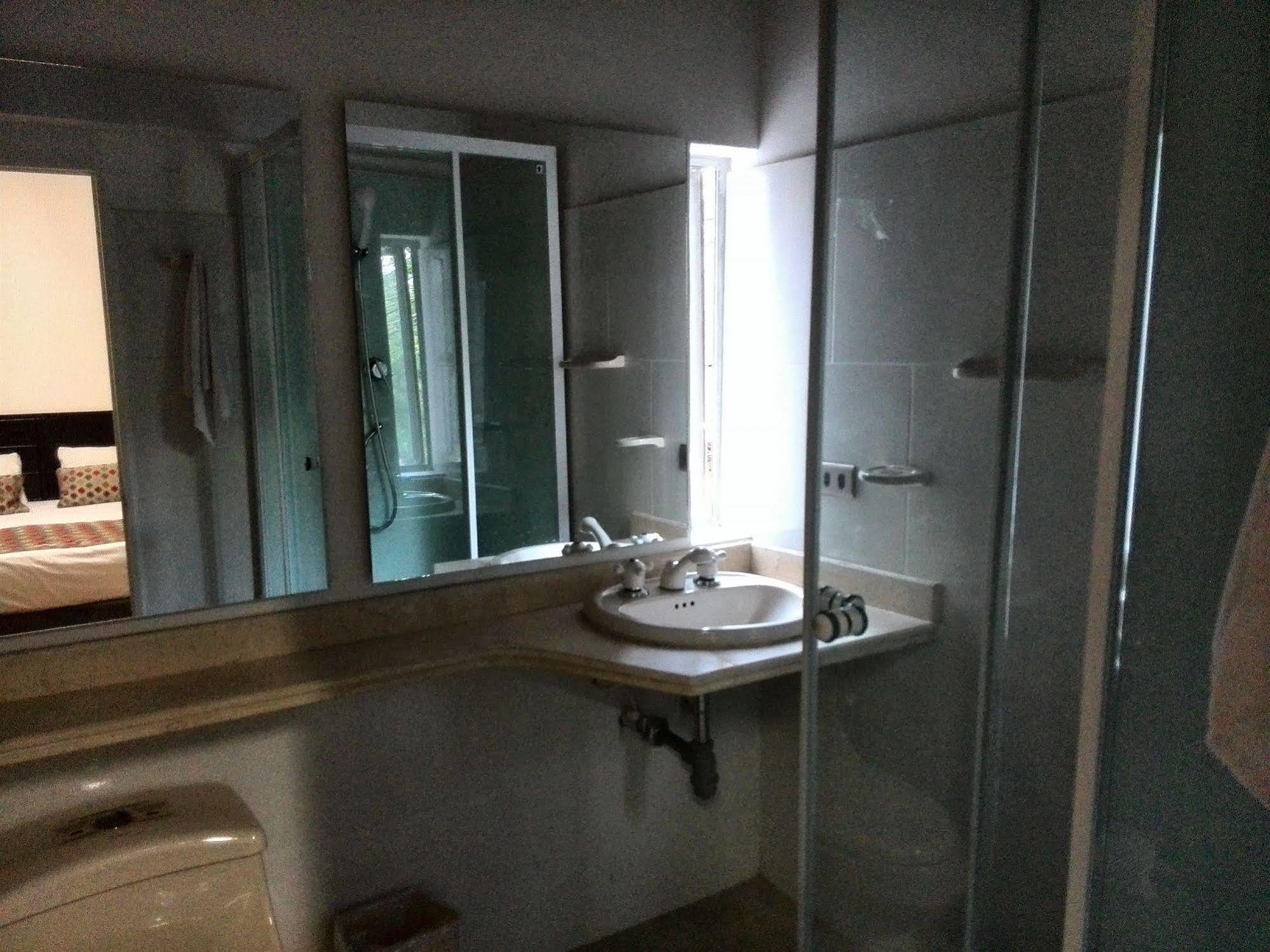 Hostal Lleras Calle 8 메딜린 외부 사진